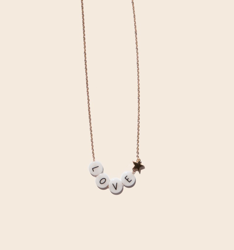 collier précieux "love"