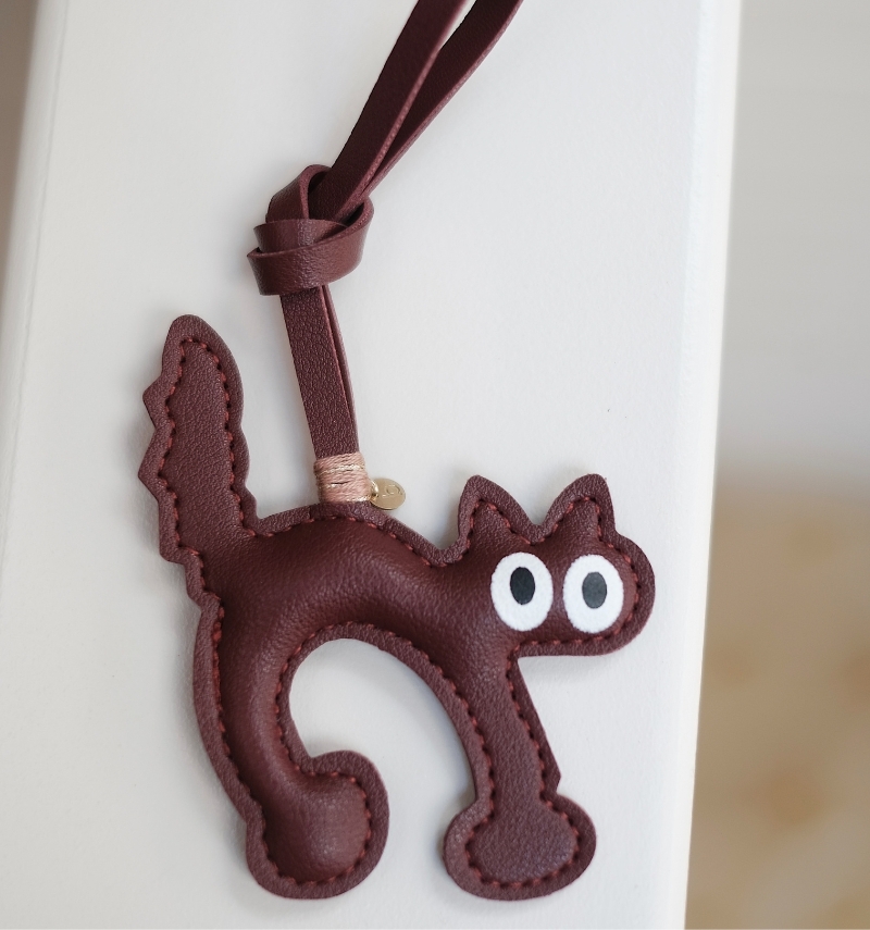 Burgundy Félix jewel bag