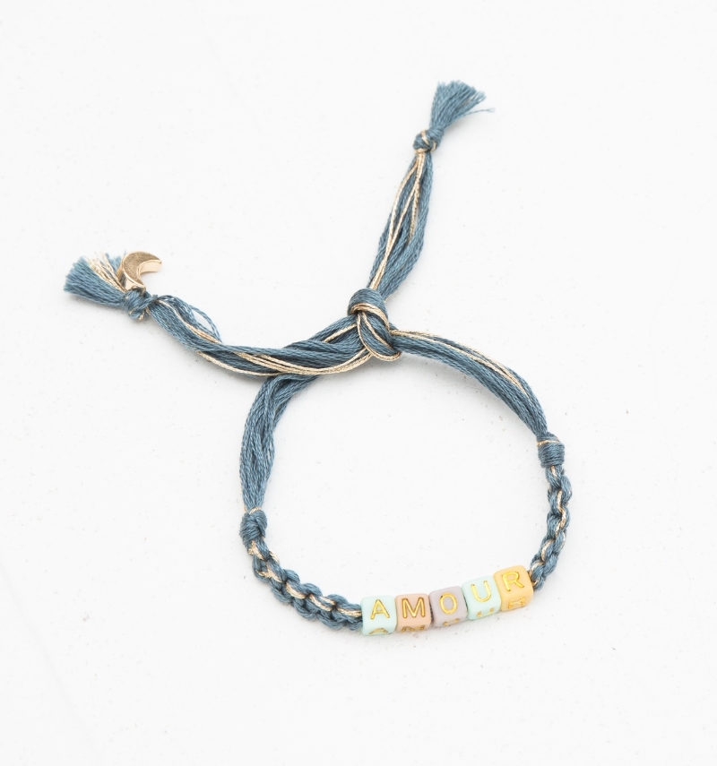 macramé bracelet divine...