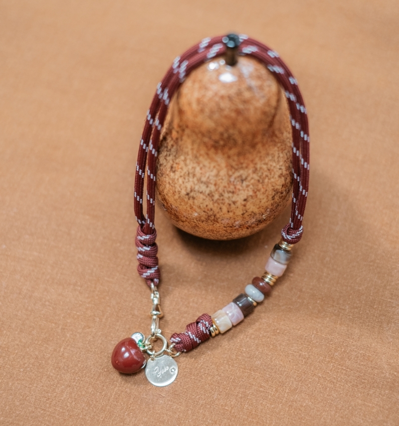 collier maxi-noeuds...